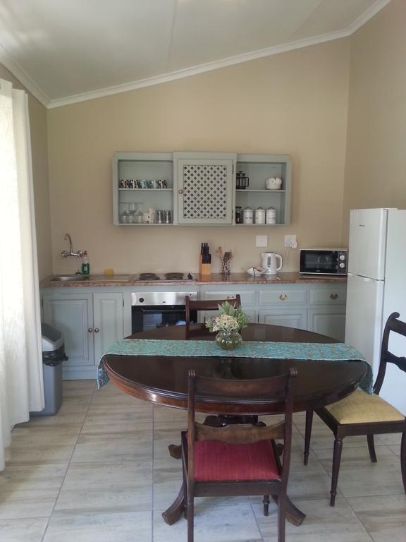 タルバ Oudekloof Wine Estateヴィラ エクステリア 写真
