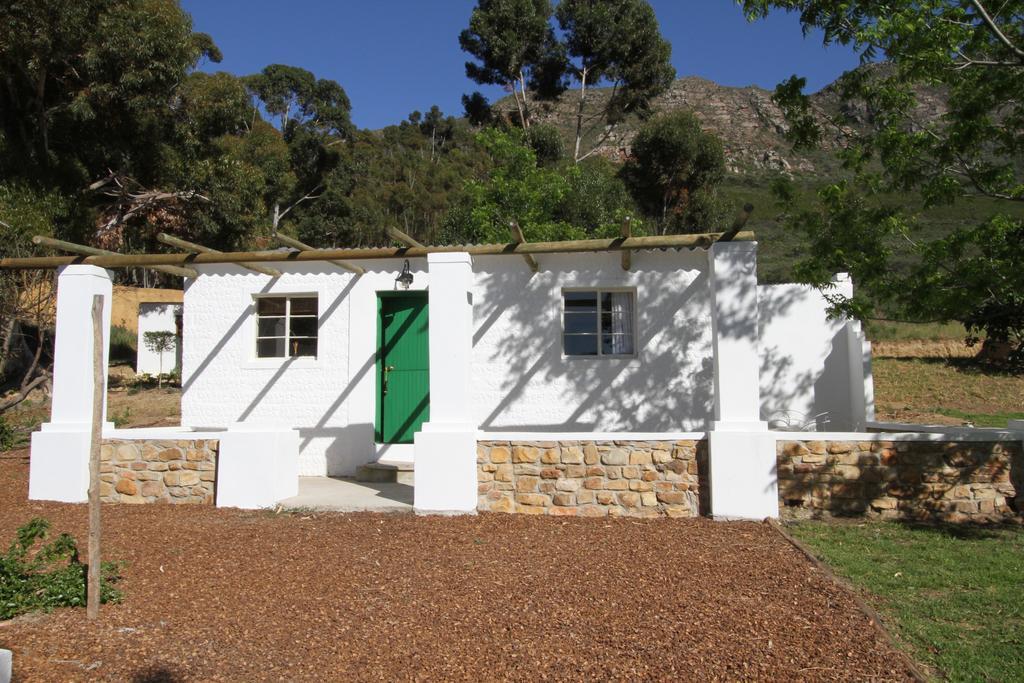タルバ Oudekloof Wine Estateヴィラ エクステリア 写真