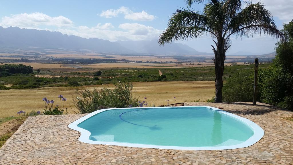 タルバ Oudekloof Wine Estateヴィラ エクステリア 写真