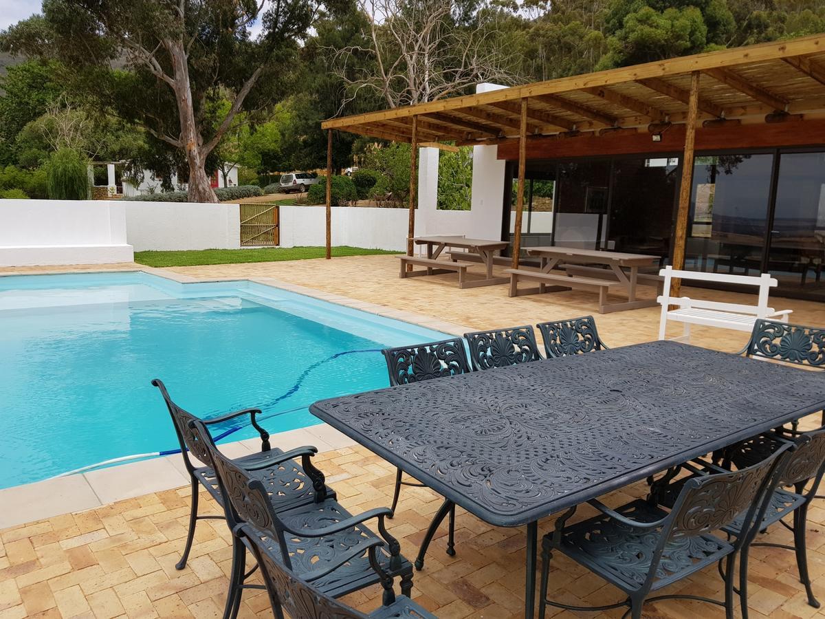 タルバ Oudekloof Wine Estateヴィラ エクステリア 写真